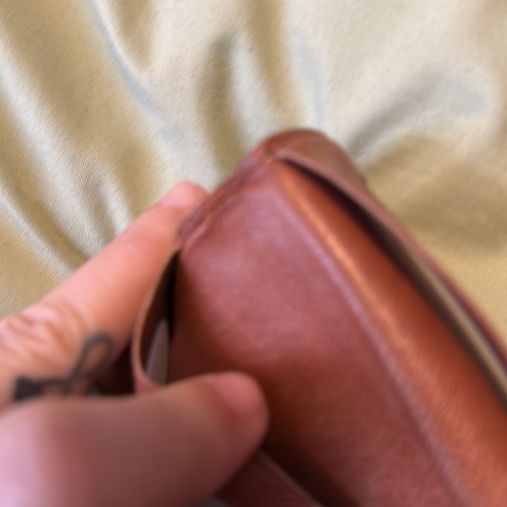 Authentic Louis Vuitton monogram canvas ID holder - Picture 6 of 8